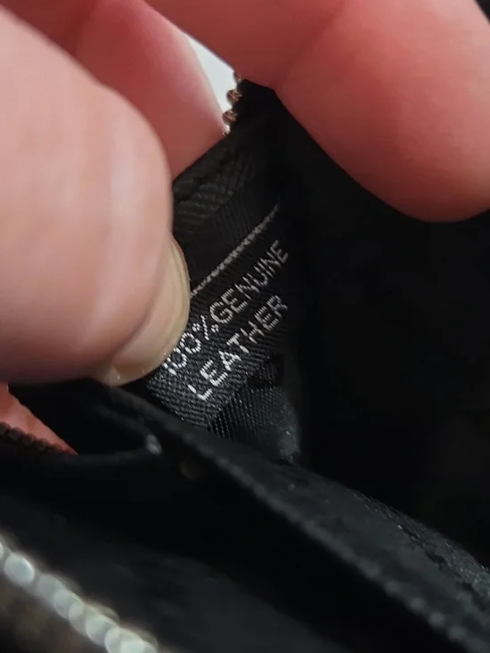 DKNY LEATHER WALLET - Picture 5 of 6